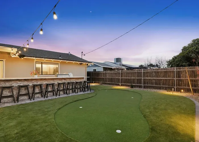 Private Estate: Hot Tub Sauna Cold Plunge Game 3br Sleeps 8 Holiday home *