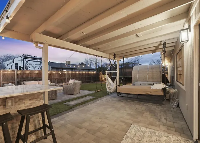 Private Estate: Hot Tub Sauna Cold Plunge Game 3br Sleeps 8 *
